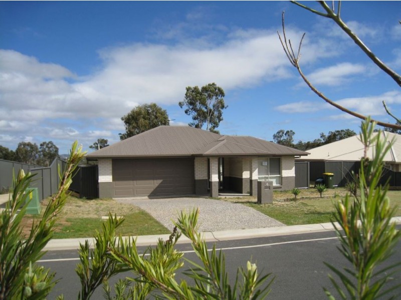 6 St George St, Warwick QLD 4370