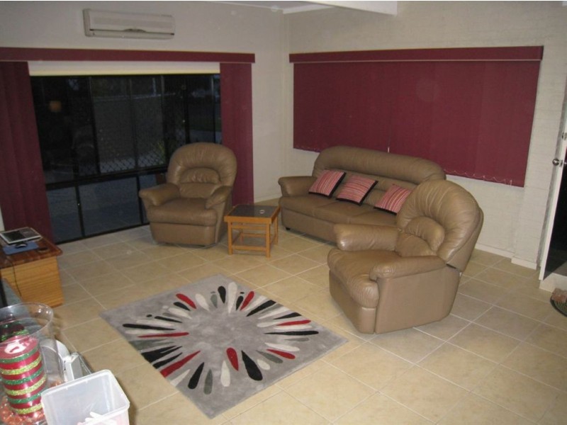 13 Ellwood Ave, Warwick QLD 4370