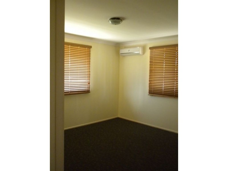 52 Baguley St, Warwick QLD 4370