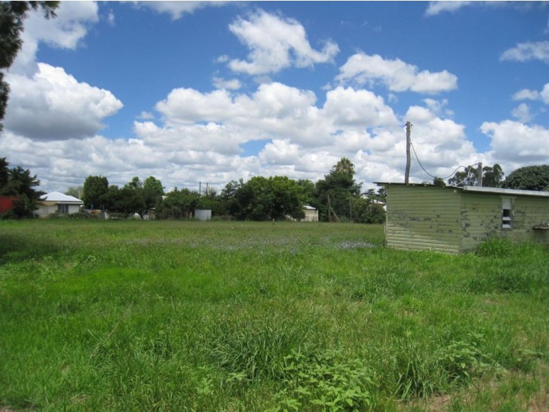 29 Neale Ave, Allora QLD 4362