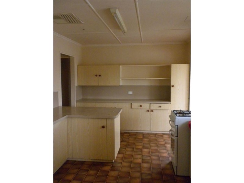 14 Clowes Cr, Warwick QLD 4370