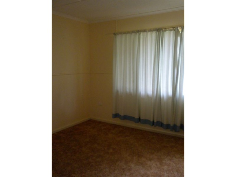 14 Clowes Cr, Warwick QLD 4370
