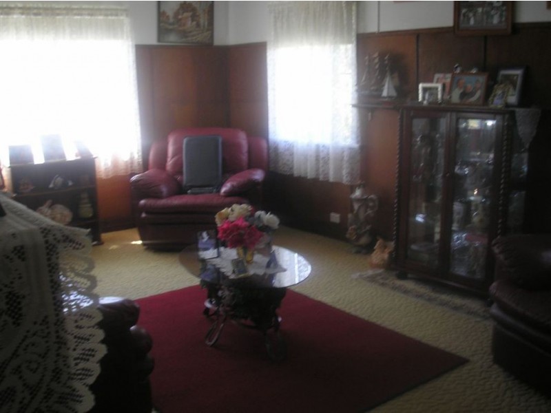 9 Dragon St, Warwick QLD 4370