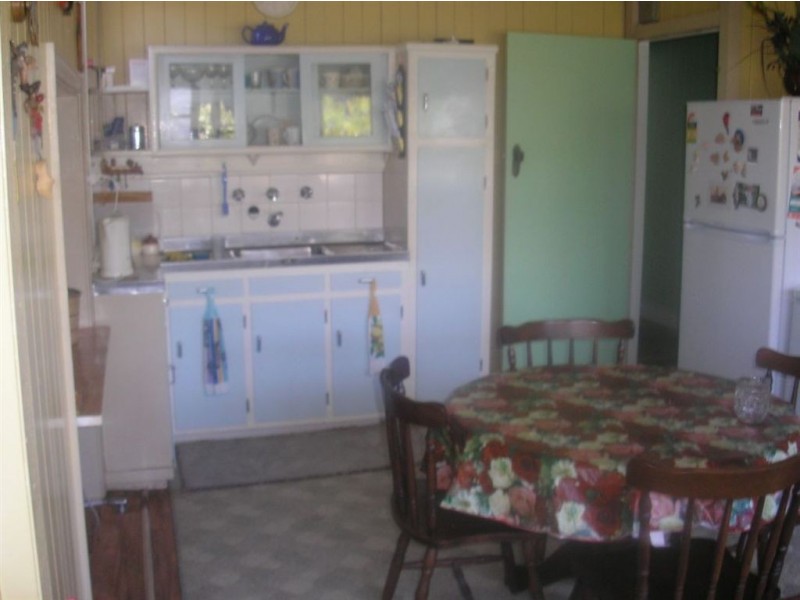 9 Dragon St, Warwick QLD 4370