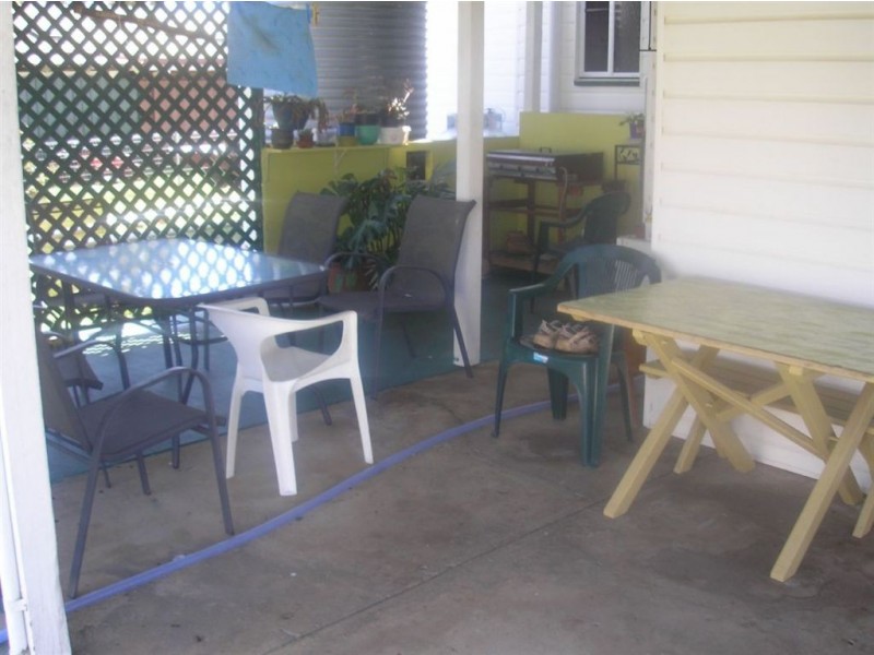 9 Dragon St, Warwick QLD 4370