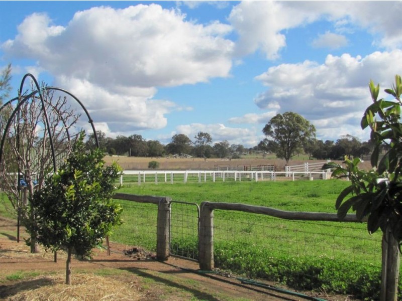 163 Lyndhurst Lane, Warwick QLD 4370