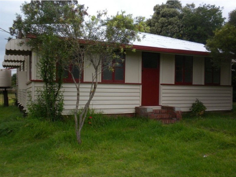 226 Wood St, Warwick QLD 4370