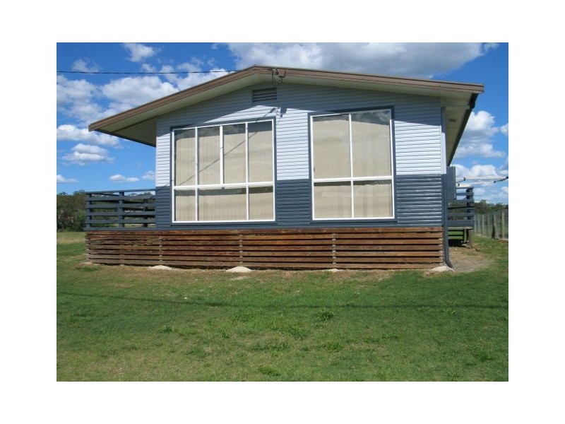256 East St, Warwick QLD 4370