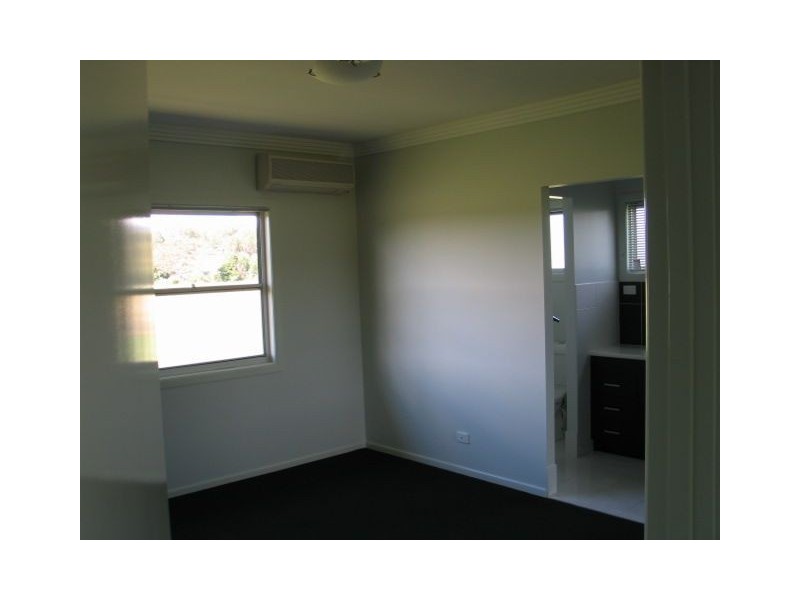 256 East St, Warwick QLD 4370