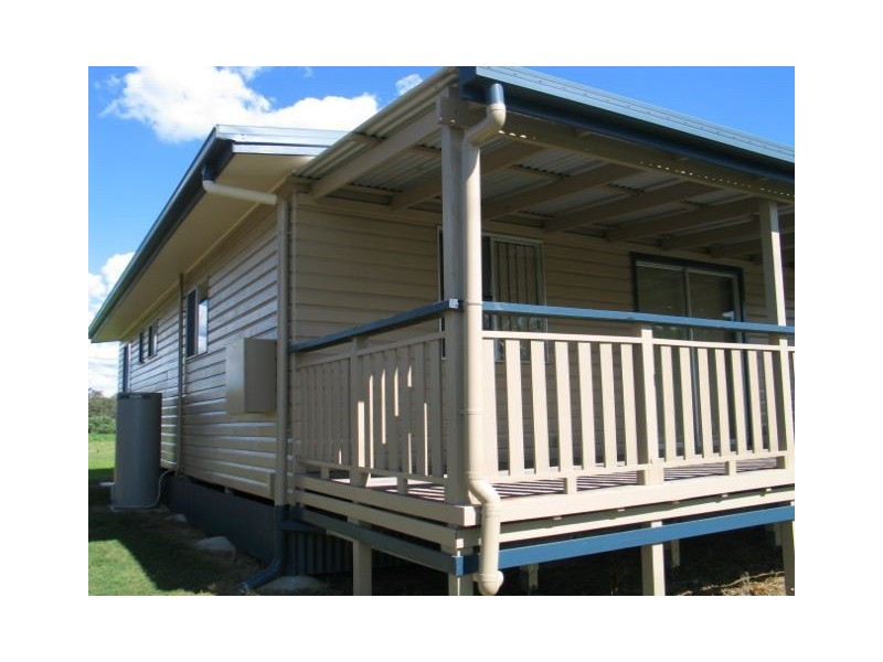 258 East St, Warwick QLD 4370