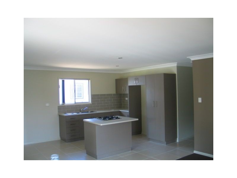 258 East St, Warwick QLD 4370