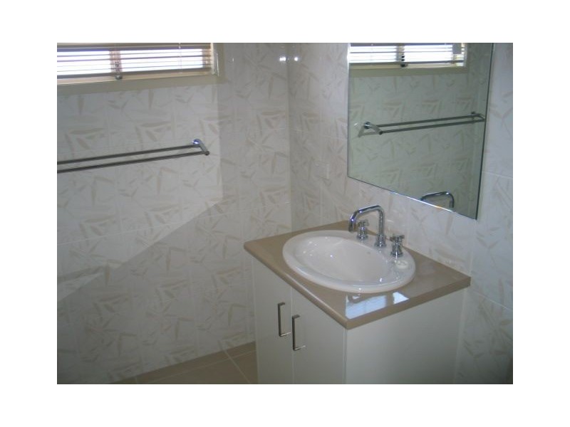 258 East St, Warwick QLD 4370