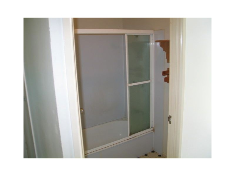 40 Vanneck St, Yangan QLD 4371