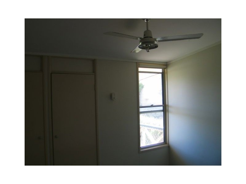 40 Vanneck St, Yangan QLD 4371