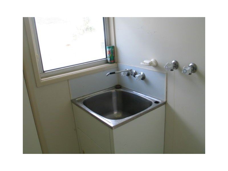 40 Vanneck St, Yangan QLD 4371