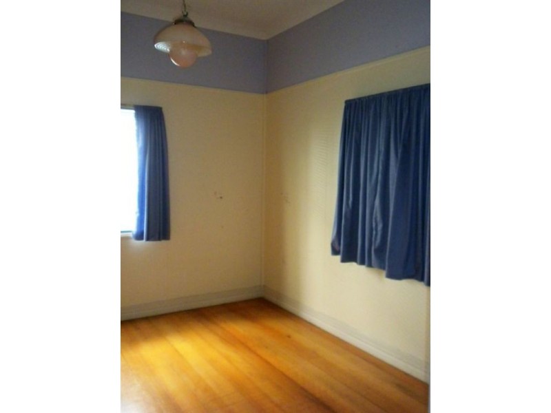 14 Wood St, Warwick QLD 4370