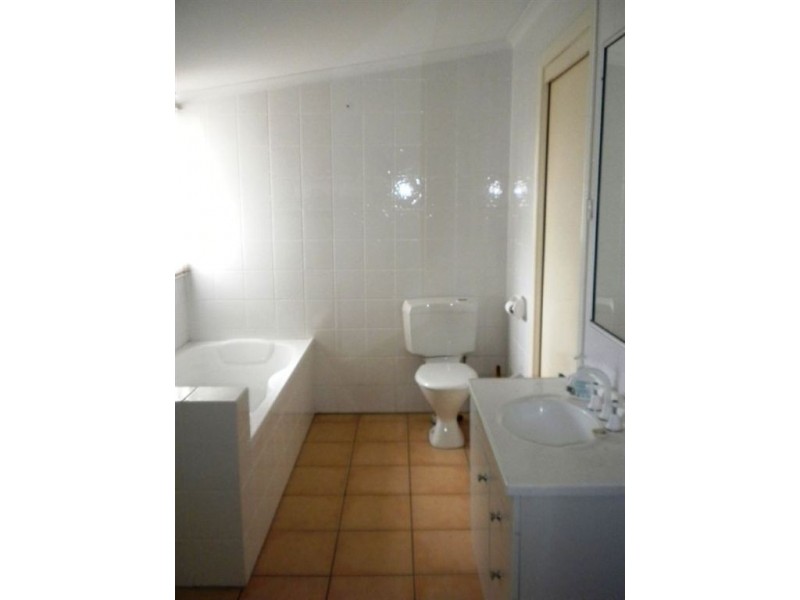 14 Wood St, Warwick QLD 4370