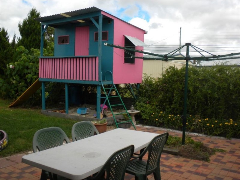 14 Wood St, Warwick QLD 4370