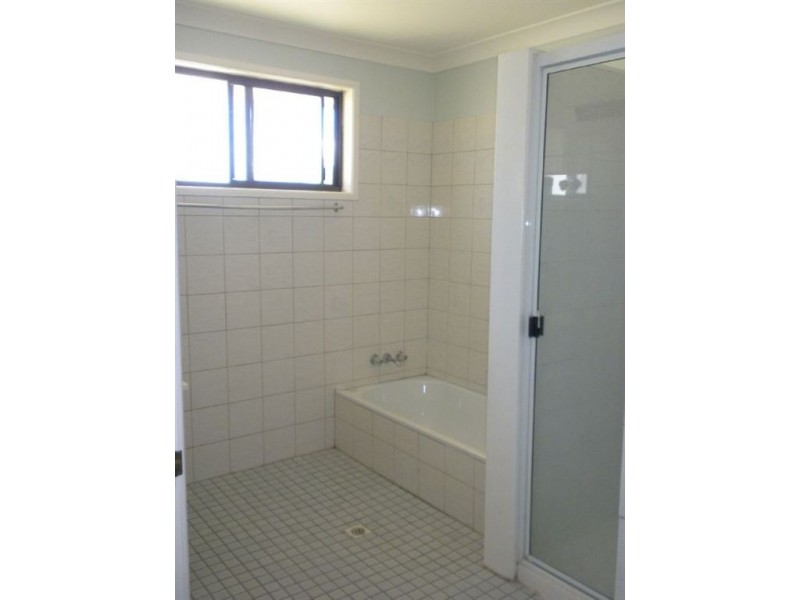 19 Tyrell St, Warwick QLD 4370