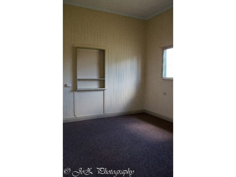 116 Wallace St, Warwick QLD 4370