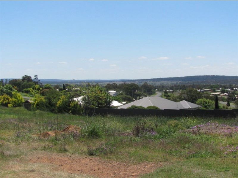 95 Glen Rd, Warwick QLD 4370