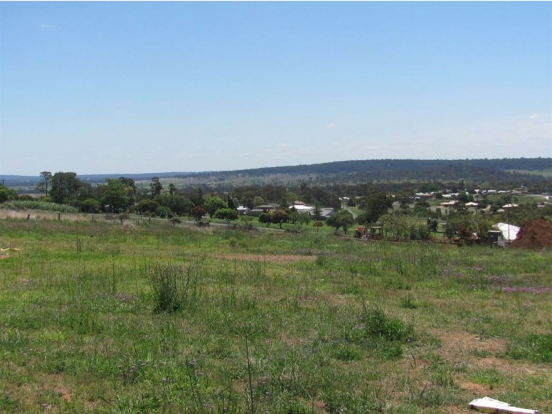 95 Glen Rd, Warwick QLD 4370