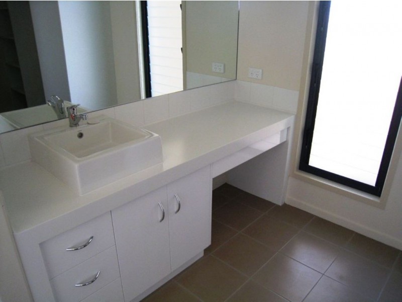 10 Shipley St, Warwick QLD 4370