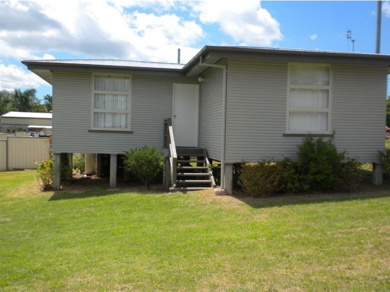 4 McEniery St, Warwick QLD 4370