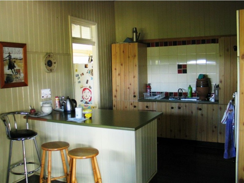 208 Upper Wheatvale Rd, Deuchar QLD 4362