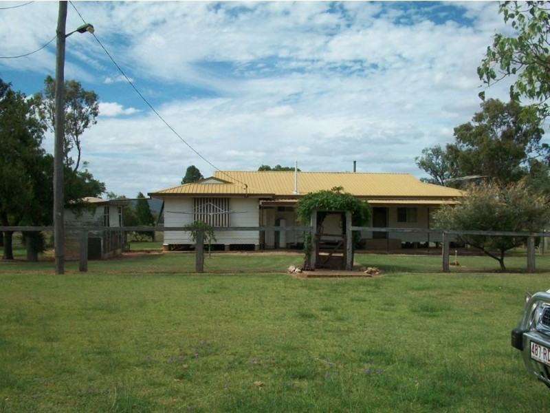 520 Hollybank rd, Inglewood QLD 4387