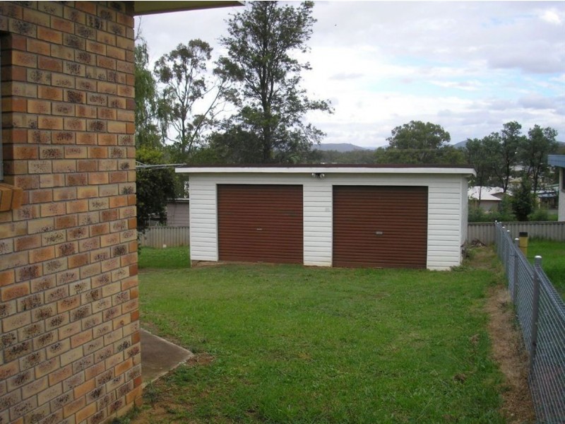 10 Bertram St, Warwick QLD 4370