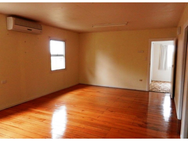 28 High St, Warwick QLD 4370