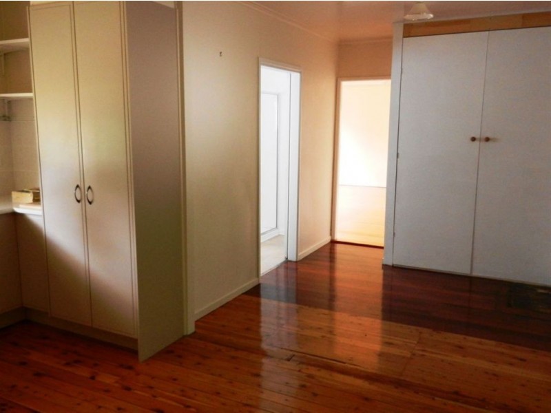 28 High St, Warwick QLD 4370