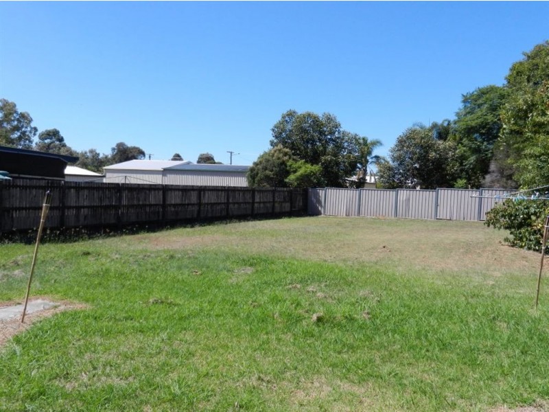 114 Wallace St, Warwick QLD 4370