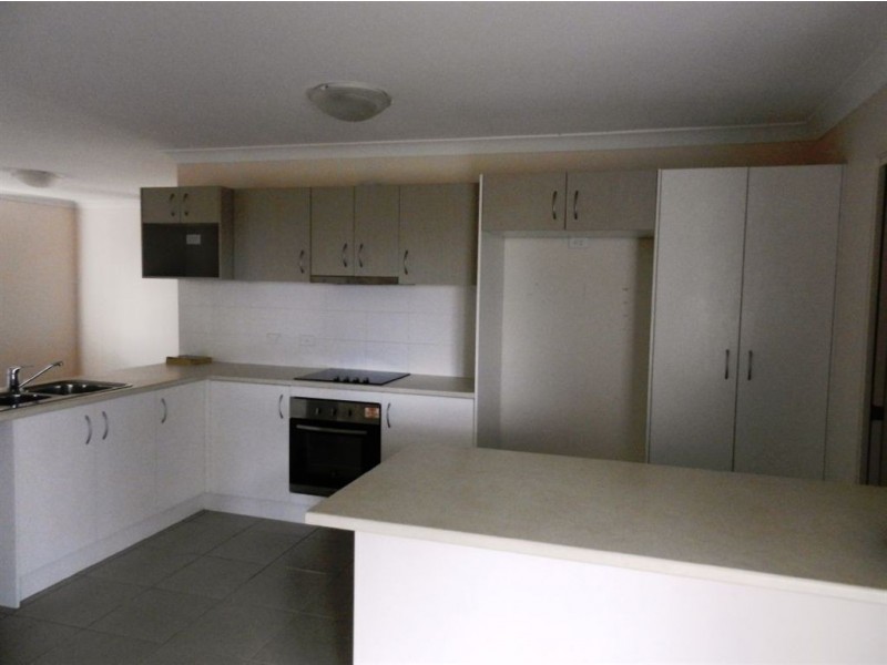 6 St George St, Warwick QLD 4370