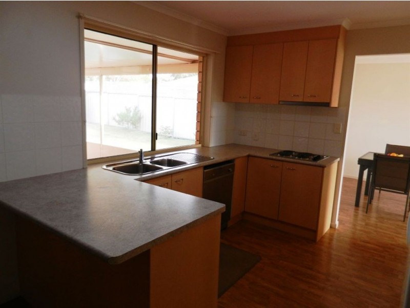 5 Ross St, Warwick QLD 4370