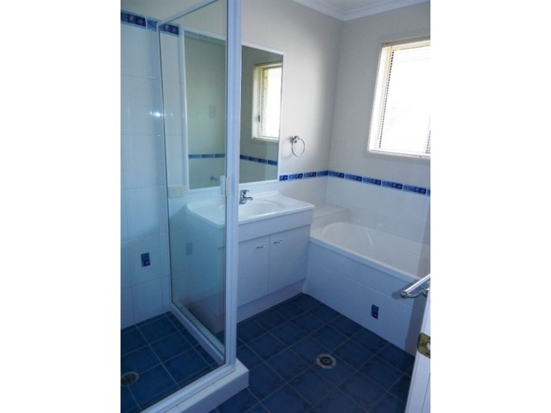 5 Ross St, Warwick QLD 4370