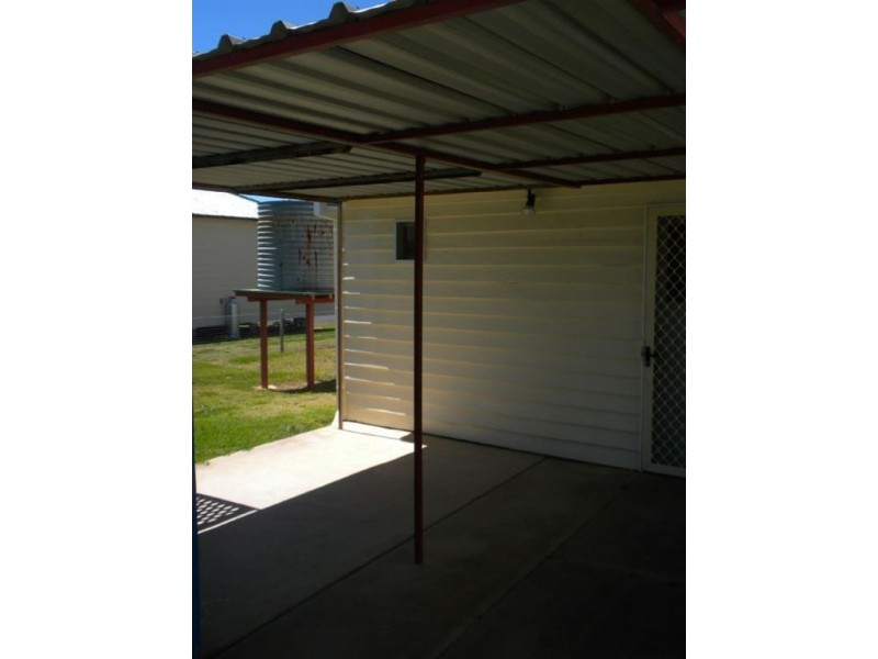 3 Gore St, Warwick QLD 4370