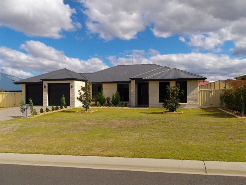11 Himyar Drive, Warwick QLD 4370