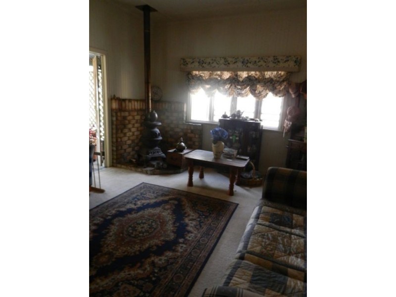 115 Wood St, Warwick QLD 4370