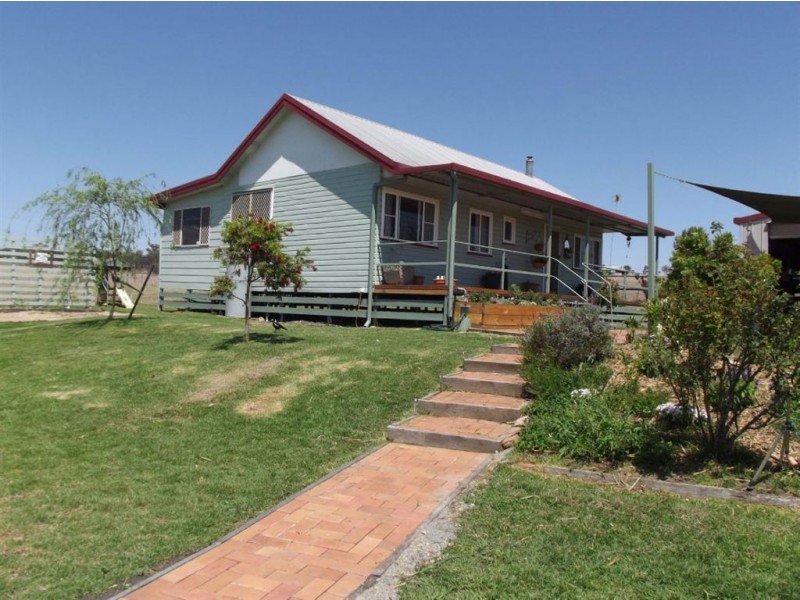 46 East St, Warwick QLD 4370