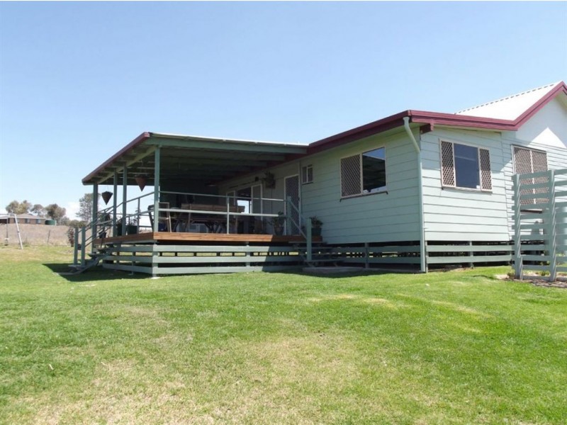 46 East St, Warwick QLD 4370