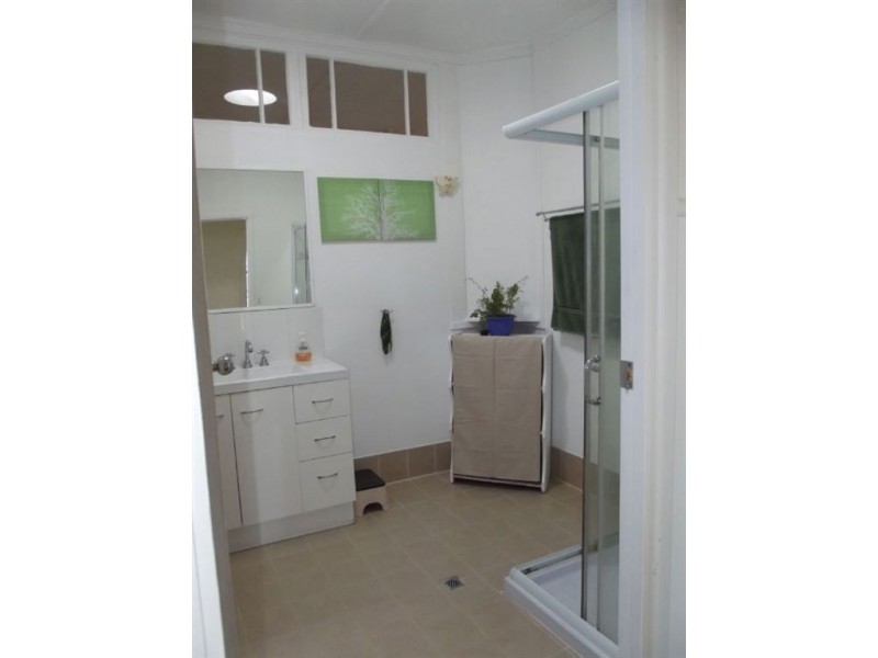 46 East St, Warwick QLD 4370