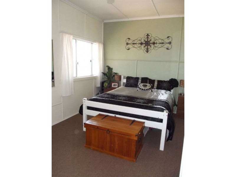 46 East St, Warwick QLD 4370