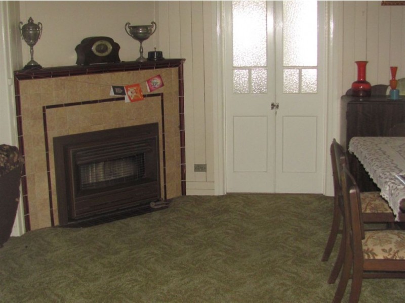 5 Wallace St, Warwick QLD 4370