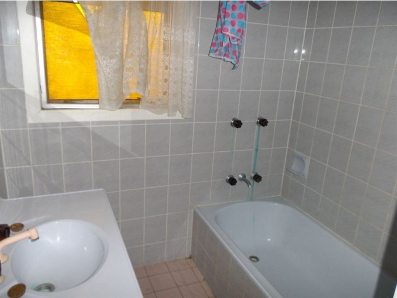 36 Canning St, Leyburn QLD 4365