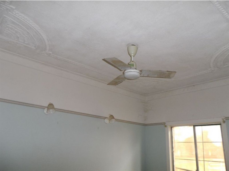 36 Canning St, Leyburn QLD 4365