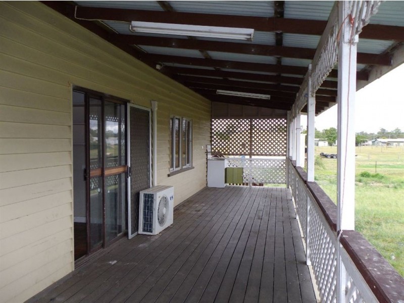 36 Canning St, Leyburn QLD 4365