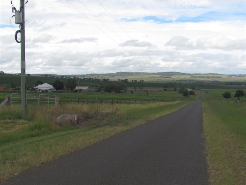 54 Hentschel Rd, Mount Marshall QLD 4362