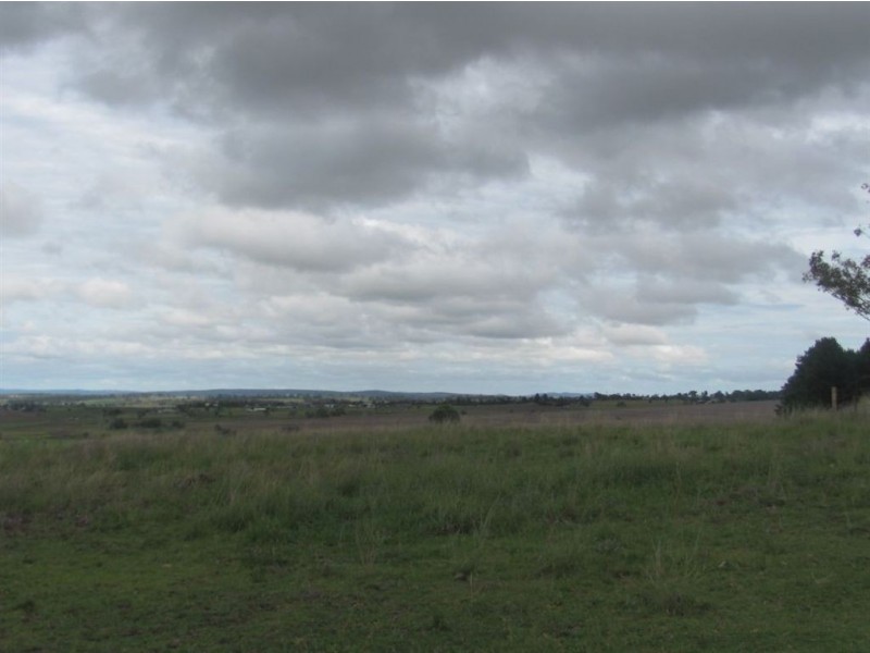 54 Hentschel Rd, Mount Marshall QLD 4362